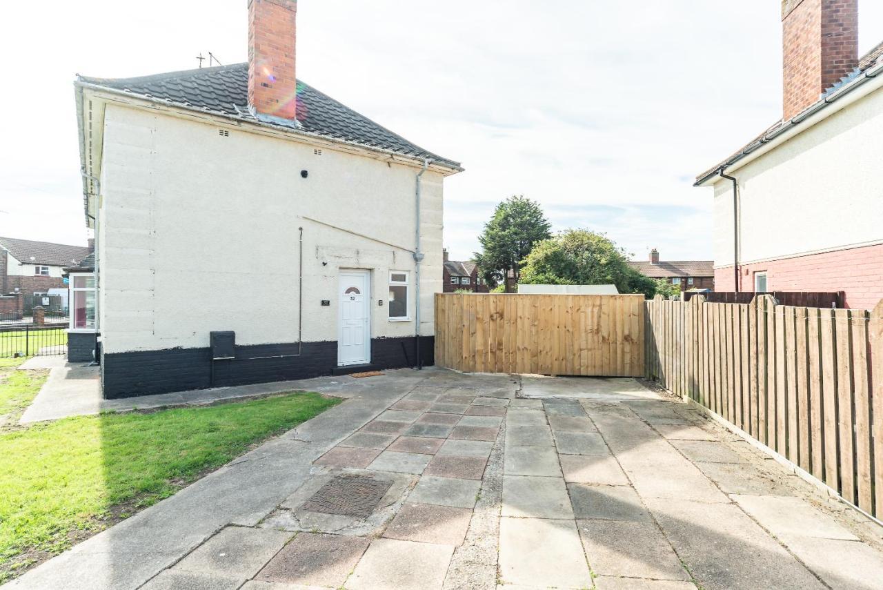 Aseda 4 Bedroom Private Parking, Game Zone -Pool Table, Garden Home Kingston upon Hull Exterior photo